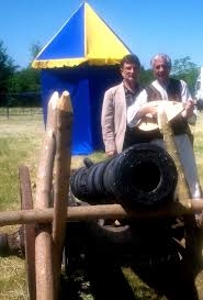 Title here Alt text here